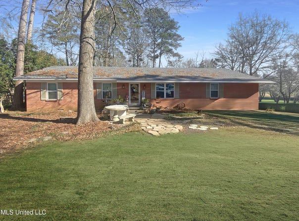 104 City Limits Road, Brandon, MS 39042