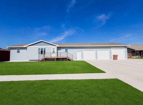 2455 Prairie Eagle Cir, Huron, SD 57350