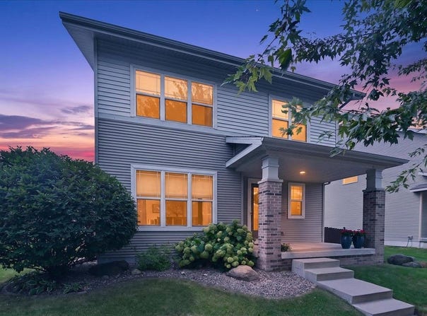6107 Arrowpoint Way, McFarland, WI 53558