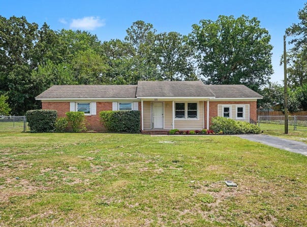 111 Fox Drive, Dudley, NC 28333