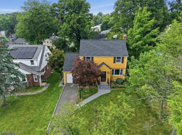 15 Crystal Ave, West Orange Twp., NJ 07052-3507