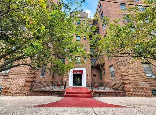 33-38 Parsons Blvd, Flushing, NY 11354
