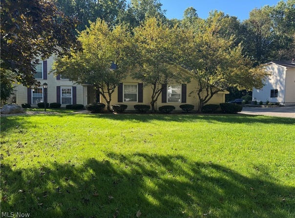 1331 Fox Run Drive, Boardman, OH 44512