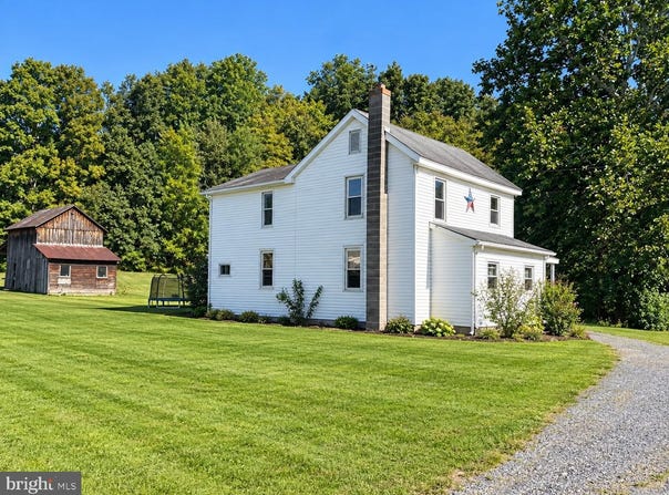 25 CLARK Lane, HONEY GROVE, PA 17035