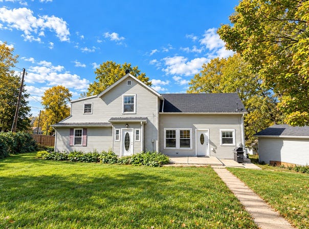 34W442 Lincoln Street, St. Charles, IL 60174