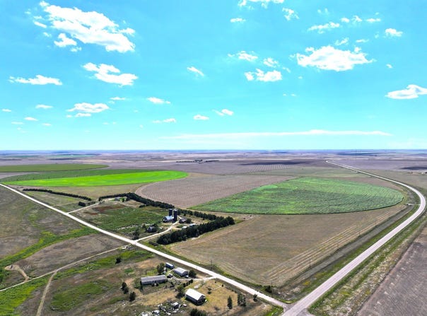 1375 Road 2, St Francis, KS 67756