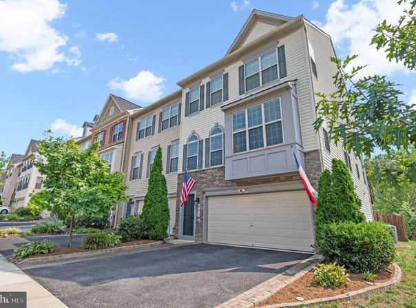 903 WHITSTABLE Boulevard, ARNOLD, MD 21012