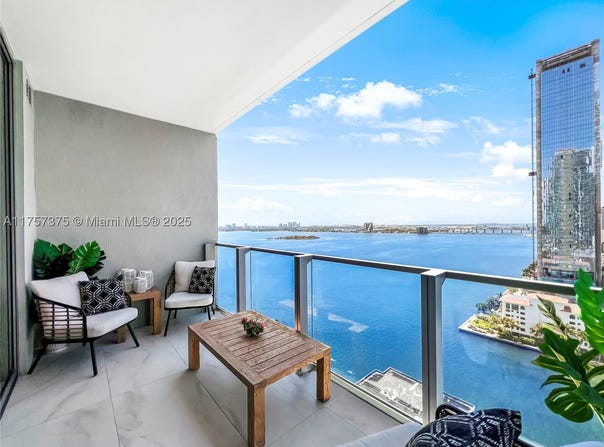 2900 NE 7th Ave, Miami, FL 33137
