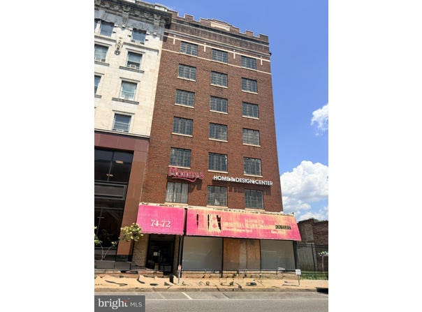 72 W WASHINGTON Street, HAGERSTOWN, MD 21740