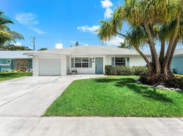 149 Arrowhead Circle, Jupiter, FL 33458