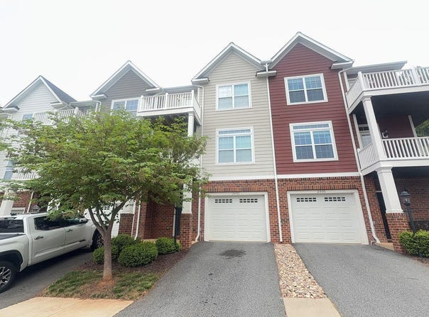 2402 WINTHROP DR, Charlottesville, VA 22911
