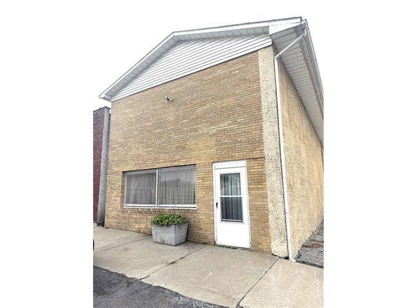 108 E Kelling Avenue, Waverly, MO 64096