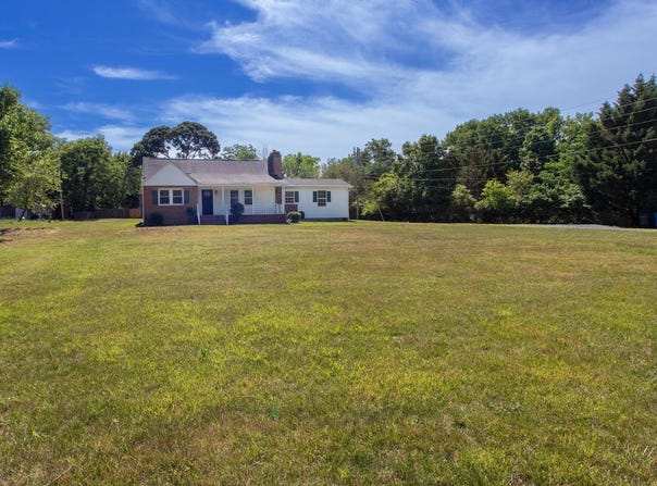 906 WASHINGTON AVE, LA PLATA, MD 20646