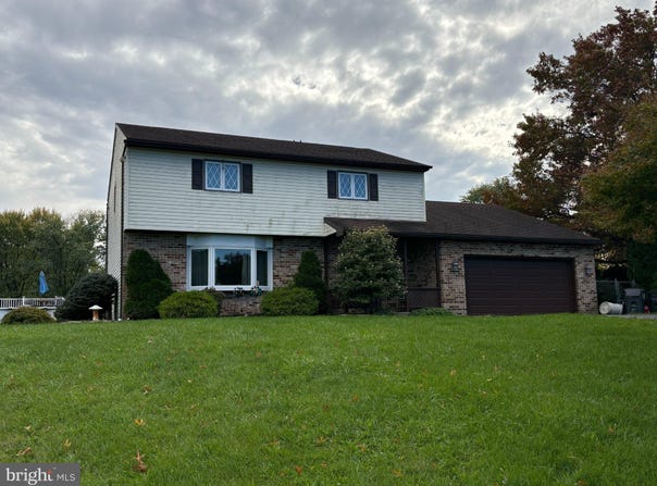 109 SUNNY Court, LEESPORT, PA 19533