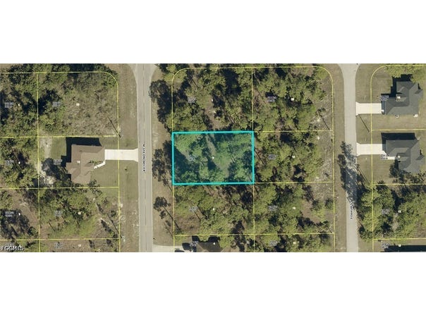 1830 Richmond Avenue N, Lehigh Acres, FL 33972