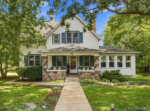 727 N First Street, Geneva, IL 60134