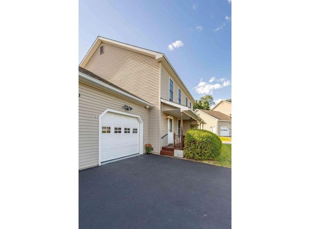 30 Fecteau Circle, Barre Town, VT 05641