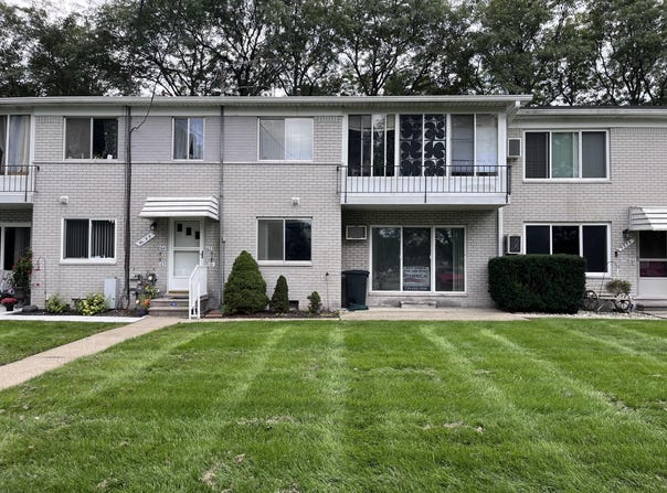 5955 Alan Drive, Brighton, MI 48116