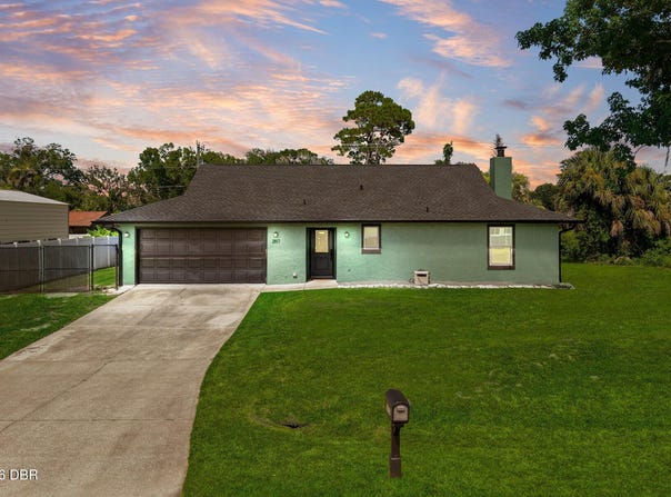 2817 Yule Tree Drive, Edgewater, FL 32141