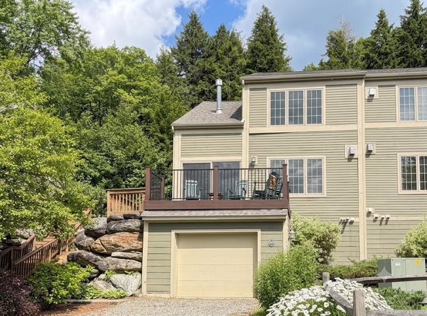 646 Topnotch Drive, Stowe, VT 05672