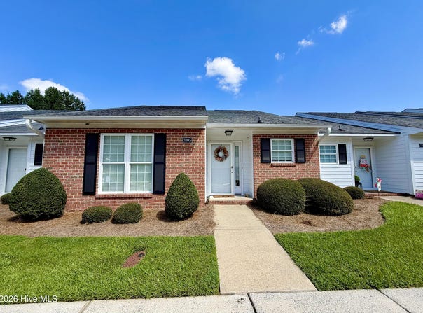 3105 Fox Run Drive, Kinston, NC 28504