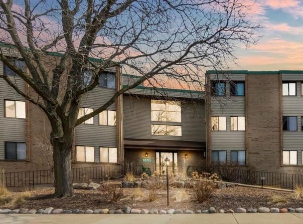 1855 Silver Bell Road, Eagan, MN 55122