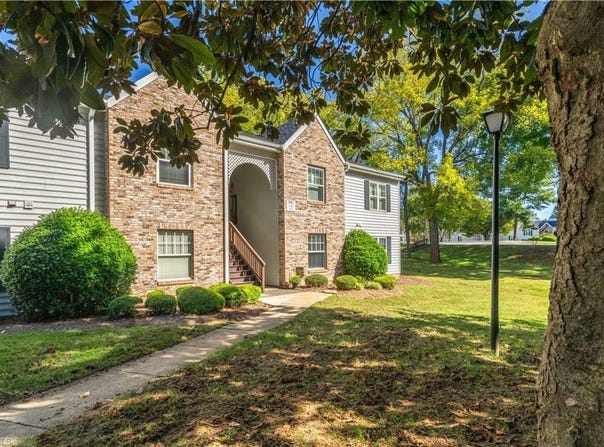 3801 Old Rosebud Court, Clemmons, NC 27012