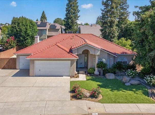 1275 Chennault Avenue, Clovis, CA 93611