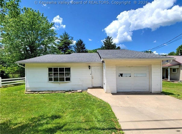 104 Elk Drive, Elkview, WV 25071