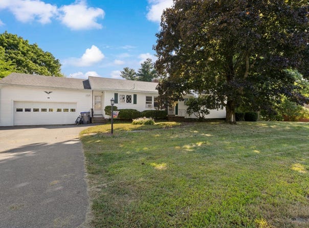 129 Pleasant Valley St, Methuen, MA 01844