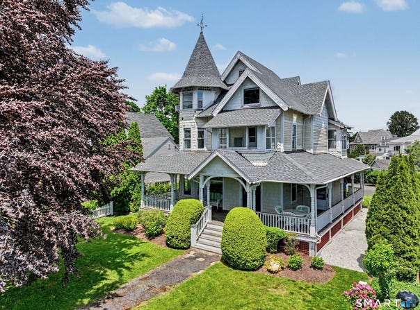 9 Seaside Place, Norwalk, CT 06855
