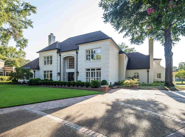 8675 CLASSIC Dr, Memphis, TN 38125
