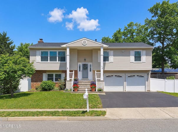 15 Bristlecone Drive, Howell, NJ 07731