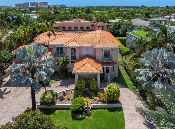 501 Bay Lane, Key Biscayne, FL 33149