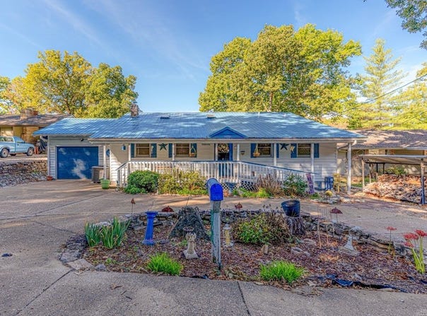 246 E Lakeshore Dr, Cherokee Village, AR 72529