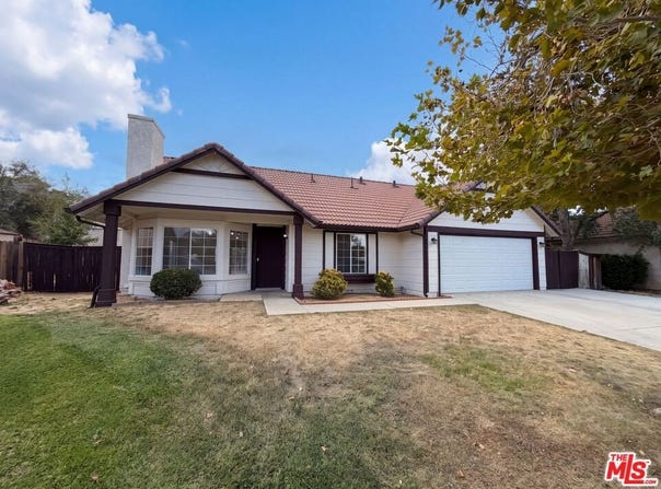 545 Spruce Ct, Palmdale, CA 93550