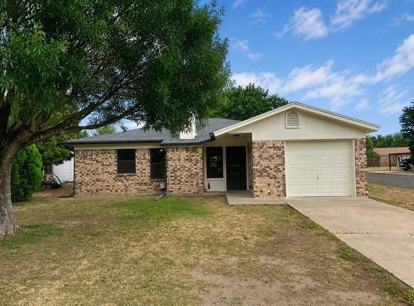 1002 Alpha Circle, San Angelo, TX 76903