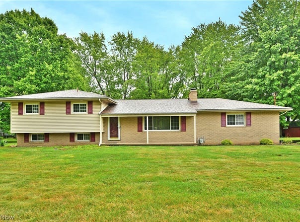 3246 Circle Drive, Cortland, OH 44410