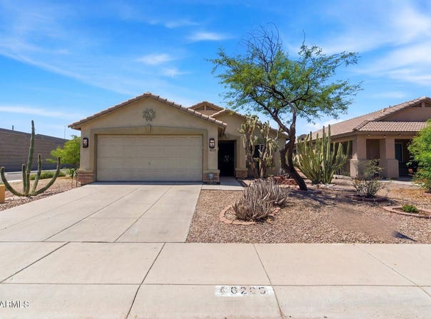 6205 W Encinas Lane, Phoenix, AZ 85043