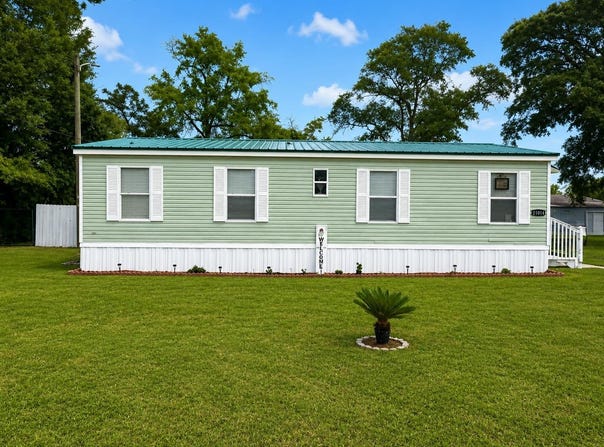17483 Guilford Court, Blountstown, FL 32424
