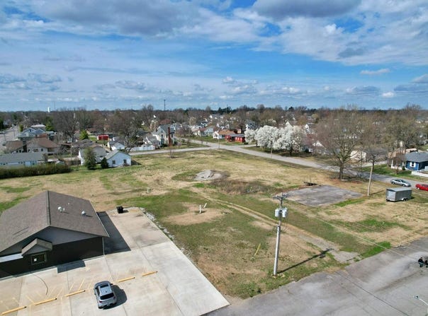 613 E 5th Street, Metropolis, IL 62960
