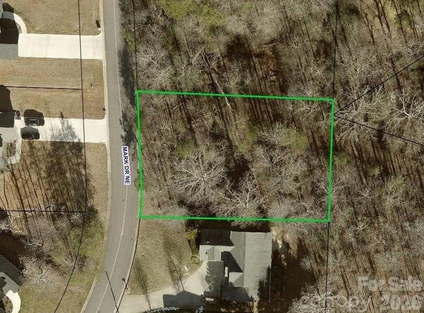 5126 Mark Drive NE, Hickory, NC 28601