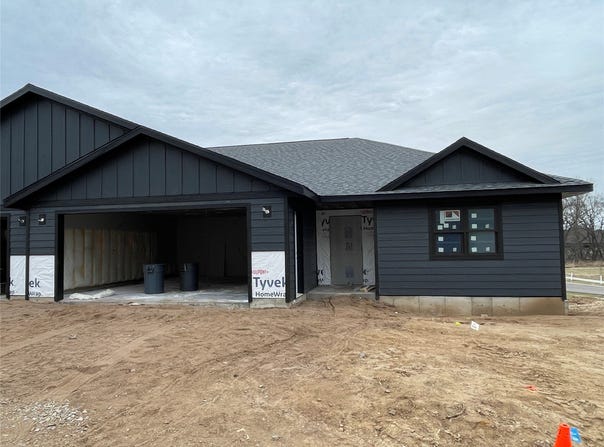 2811 Patrick John Drive, Eau Claire, WI 54703