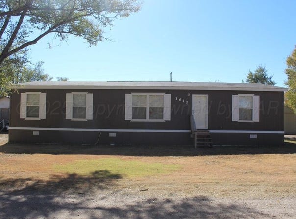 1612 18th, Hereford, TX 79045