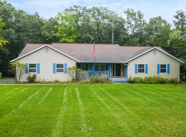 S3714 S Bent Tree Drive, Baraboo, WI 53913