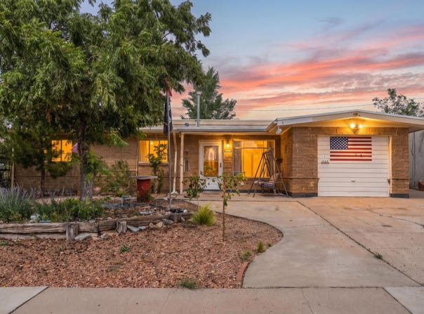 11401 Mountain Road NE, Albuquerque, NM 87112