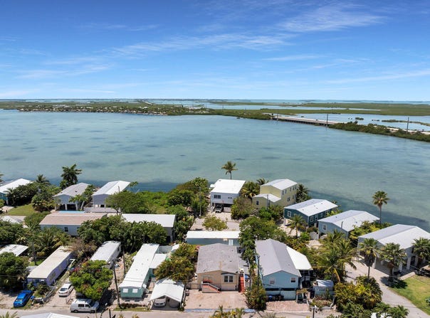 4 Coral Drive, Saddlebunch, FL 33040
