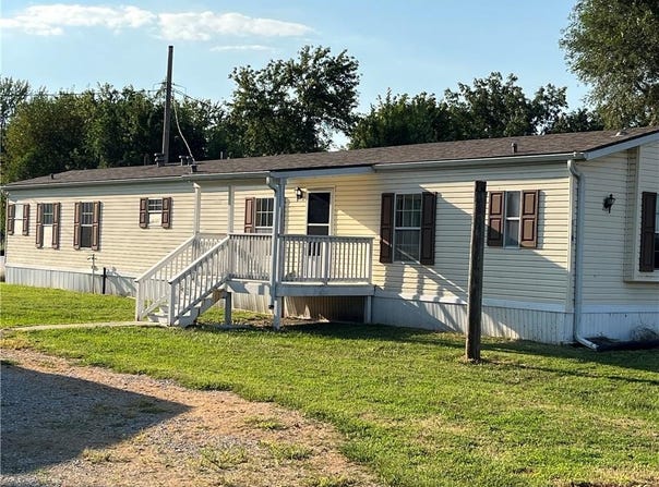 4704 N Adams Road, Independence, MO 64058