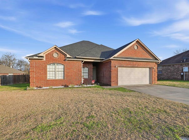 6 Logan Ct, Greenbrier, AR 72058