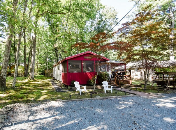 210 Second Tafton Road, Tafton, PA 18464